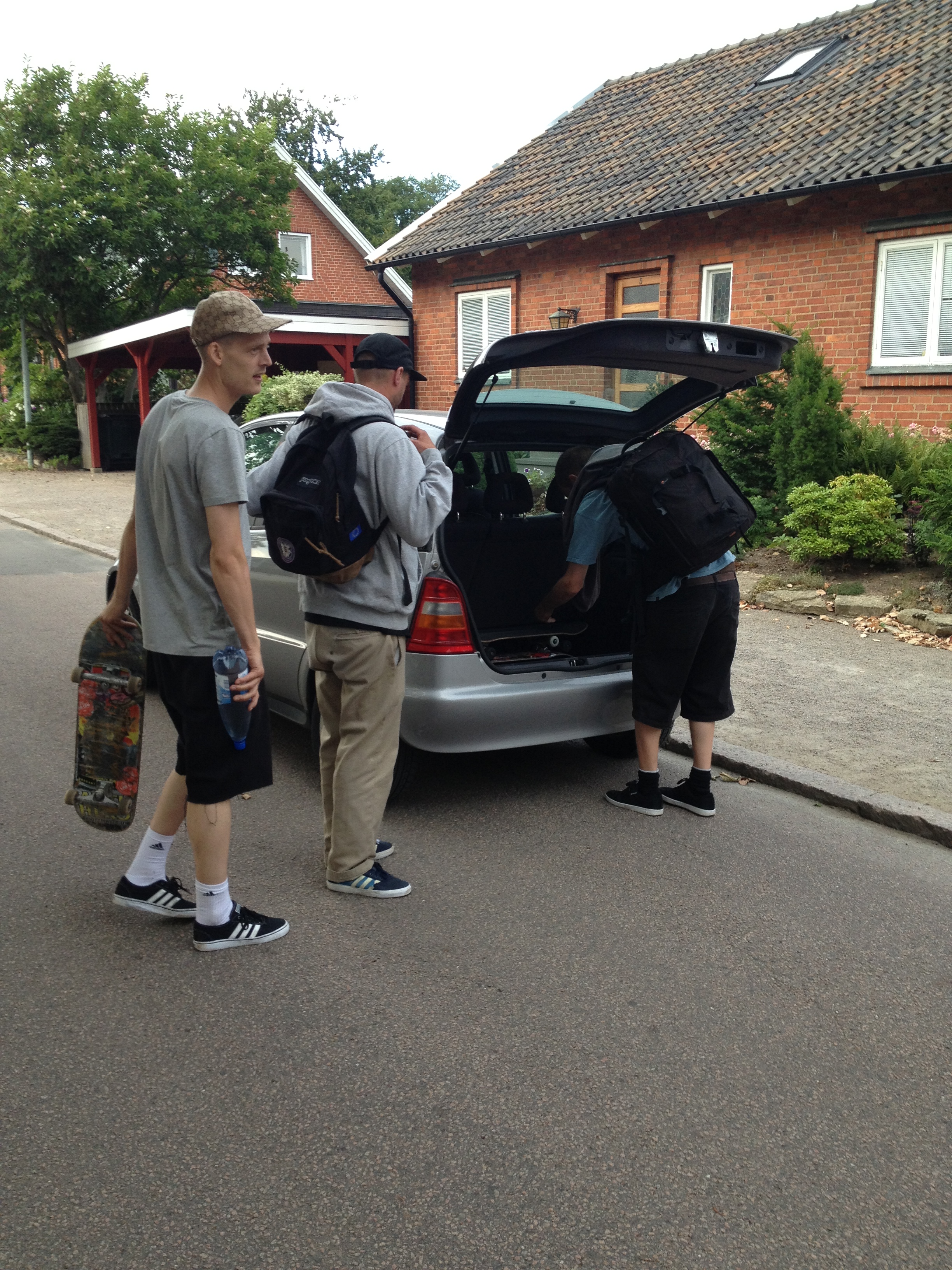 Helsingborg skate tour lab labcph labforum morten eriksen pierre stachurska henke henrik henrik bønk linden chris larsson skateboarding sweden denmark copenhagen local skateshop